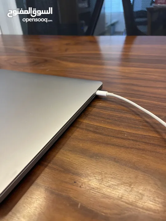 MacBook Pro 16