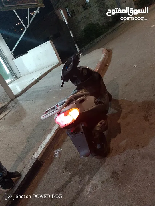 موفي مستعمل شبه جديد فقط على 1700