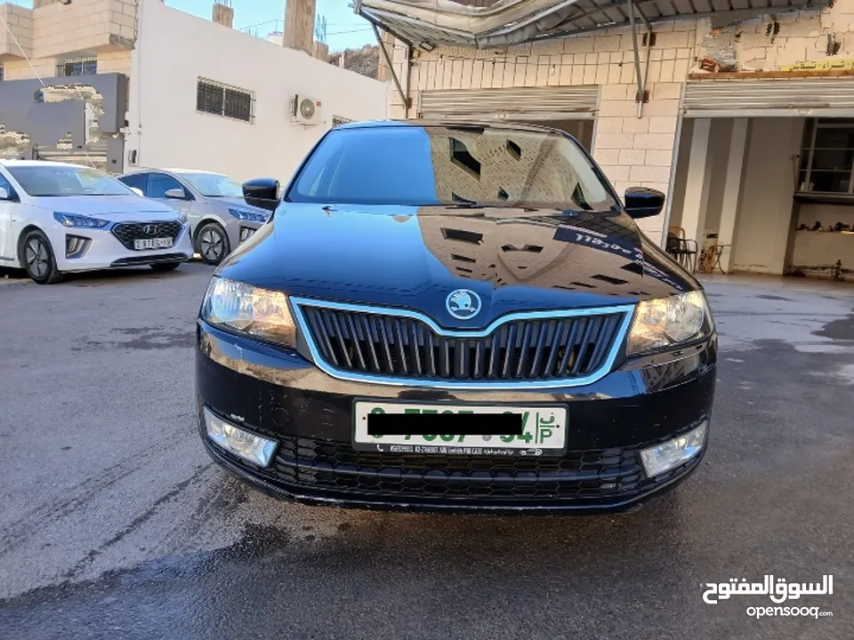 رابيد سبيس باك  2014  فحص ممتاز  اتومات 1.6 تيربو ديزل