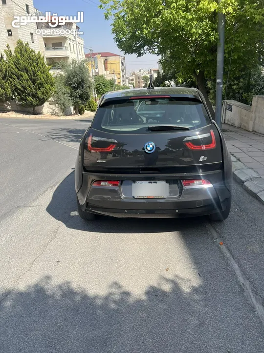 BMW i3 2014 REXسيارة للبيع بحالة ممتازة لون مميز