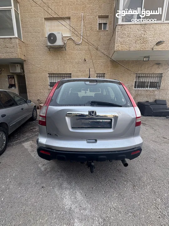 جيب هوندا crv دفع رباعي بحالة ممتازة جدا  بسعر مغري