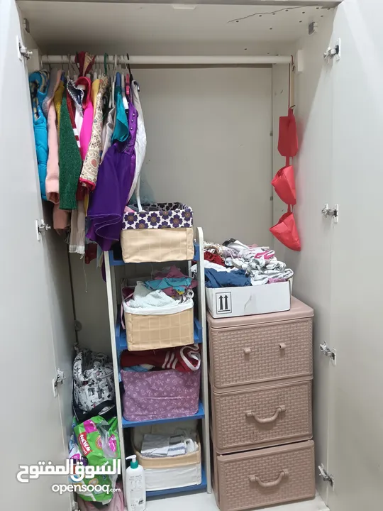 Cupboard with 6 glass door