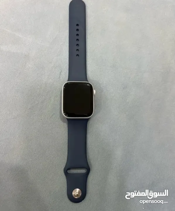 Used Apple watch SE  - 44mm case aluminium (GPS+CELLULAR)  ساعة ابل SE جي بي اس وشريحة الكترونية