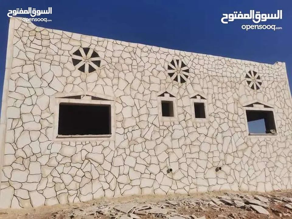 تركيب جميع انواع الحجر والشحف وجميع انواع الديكورات في داخل انحاء المملكه
