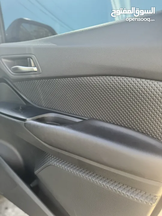Toyta Izoa (CHR) Full Electric 2020 استخدام شخصي اول مالك فحص كامل