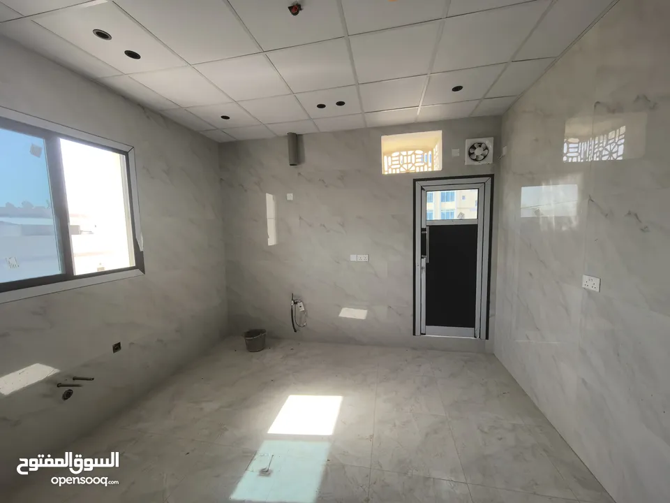 عرض خاص احجز شقتك مطلة على الشارع الرائيسي موقع ممتاز. #شقة سكنية راقية جدا للبيع