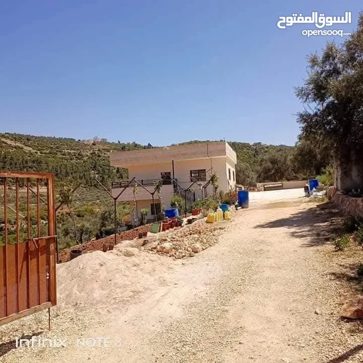 بيت للبيع ذات اطلاله بسعر مغري وموقع مميز