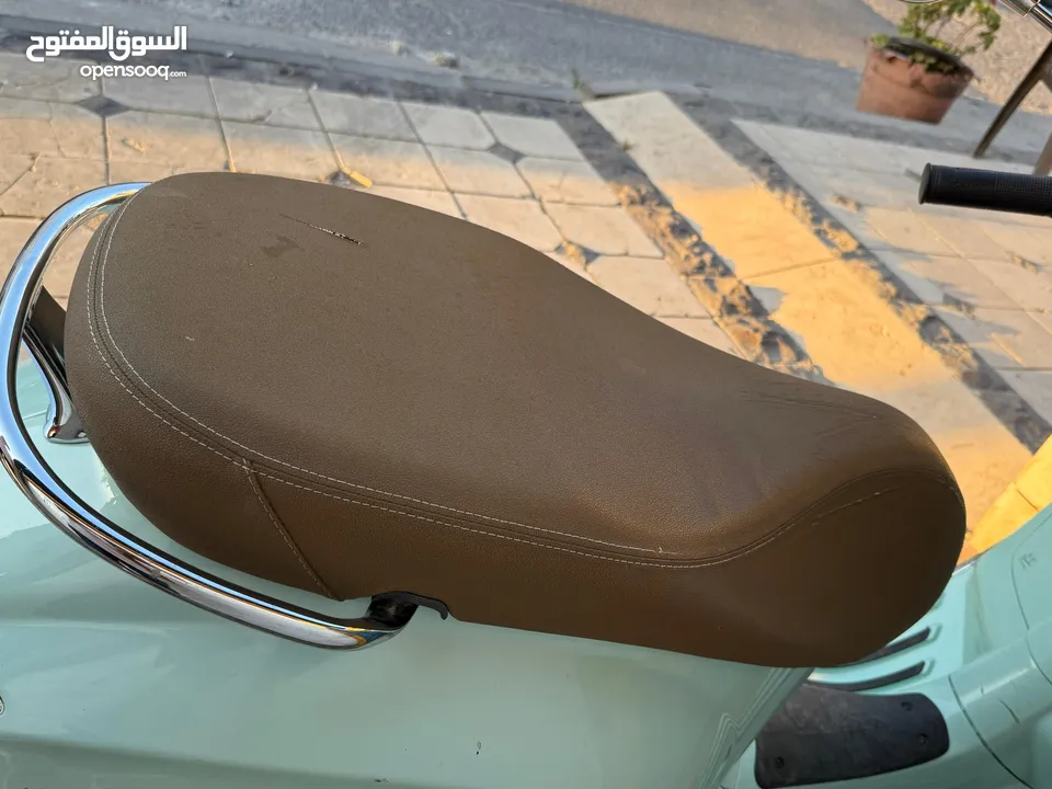كرسي فيزبا بريمافيرا الاصلي  لون عسلي فاتح