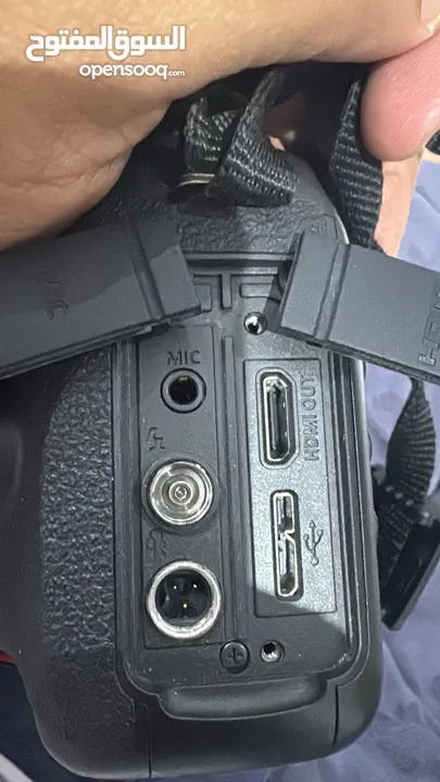 Canon 5dsr With Battery grip & extra 2 batteries