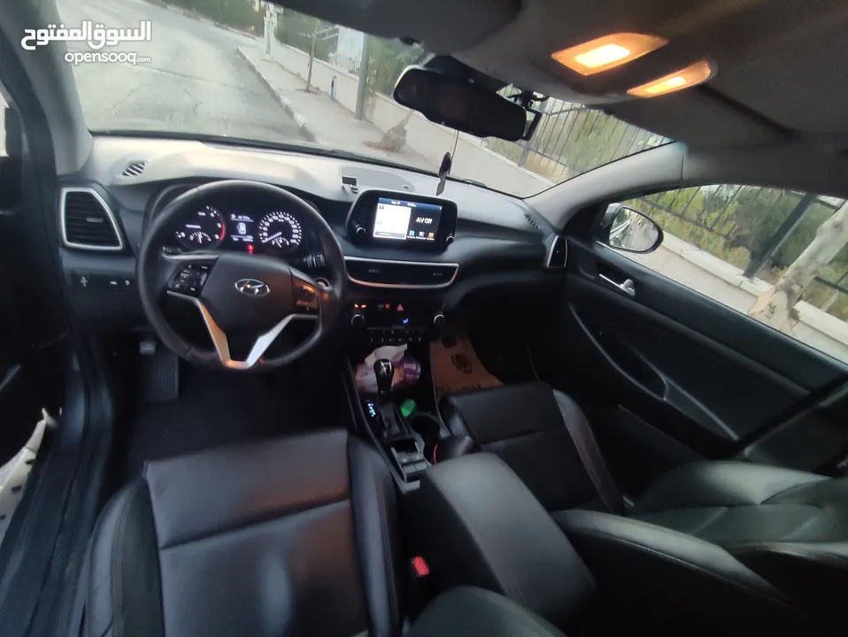 هونداي توسان فل بدون فتحه 2020ترخيص2019 ماشي فقطططط 85000كم للبيع بسعر مغري ع الكاش 95000الف شيكل