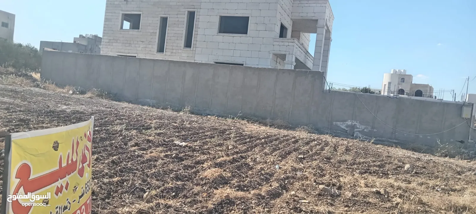 ارض مميزه للبيع مقابل شارع الميه الحزام الدائري اربد