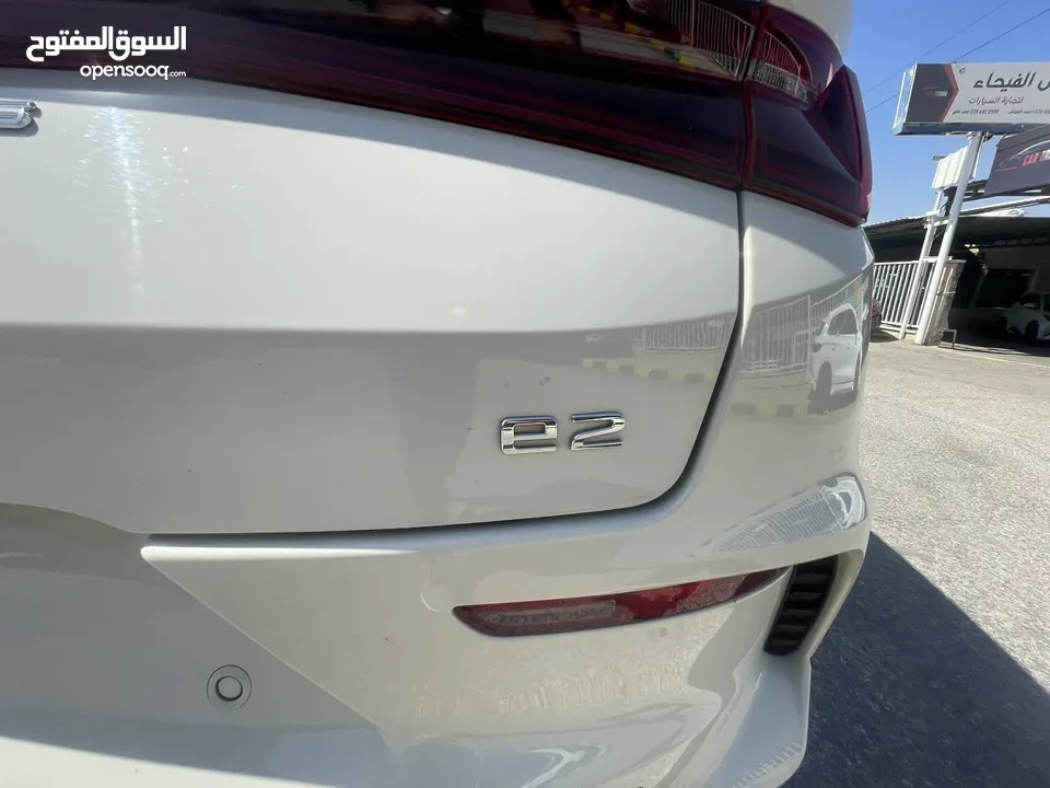 بي واي دي E2 , كمفورت 405 كيلو بالشحنه ، شبه وكاله