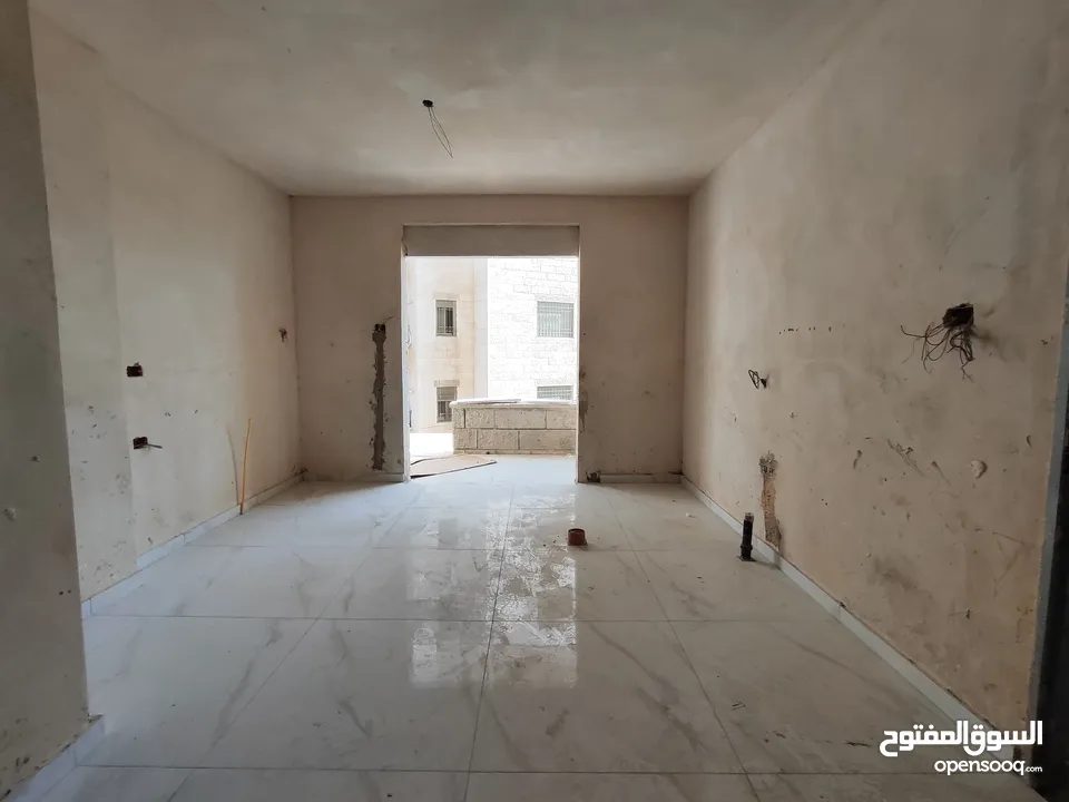 شقة جديده مع حديقه للبيع في الماصيون