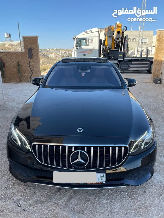 Mercedes-Benz/ E220 مرسيدس