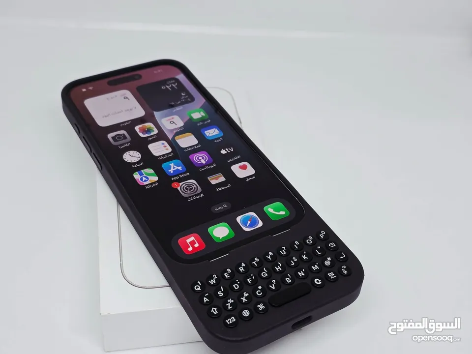 IPhone 16 256G 100% Battery + click iOS keyboard