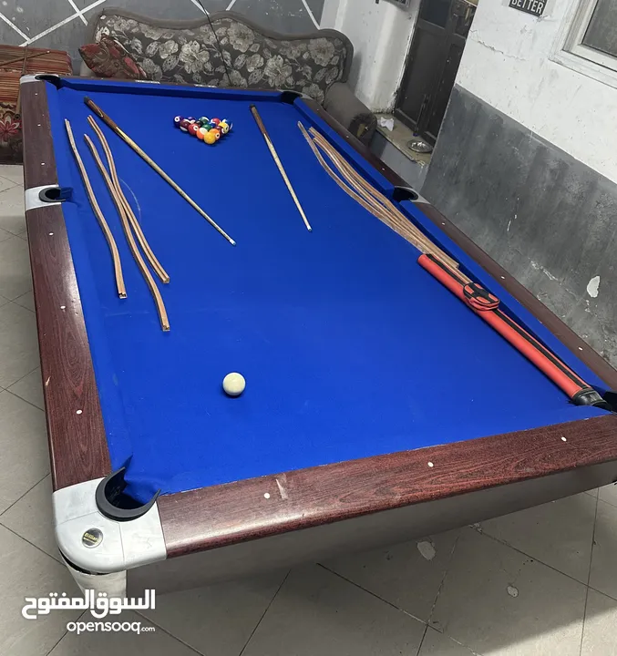 طاولة بلياردو