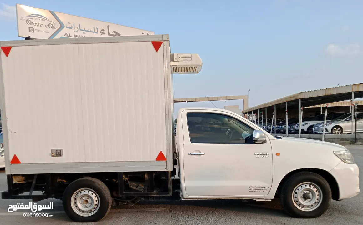 Toyota Hilux V4 2.7L(Meat fridge) Model2014