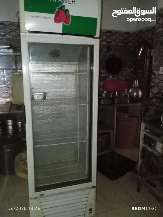 غاز منزلي استعمال بيت 5عيون مع فرن بحاله جيده جدا وماكنة حمص كبيره وثلاجة عاموديه للبيع