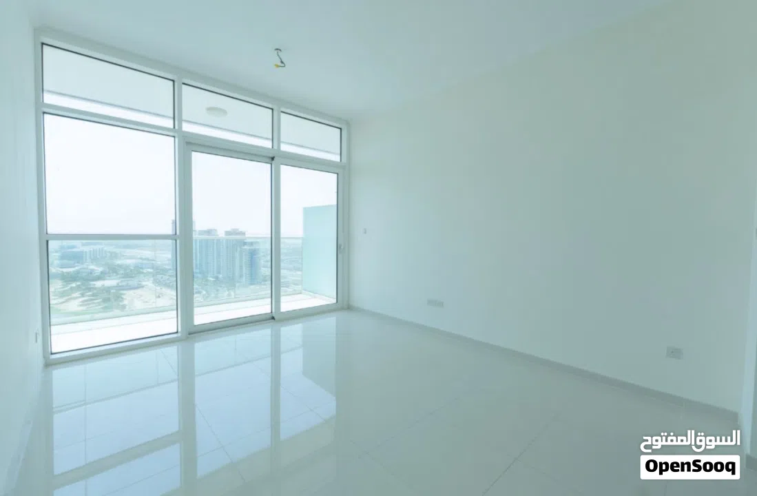 الاكثر طلبا جاهز للتسليم استديو مجهز بالكامل مع الفرش بالكامل مجانا بمنطقه حيويه استثماريه متميزه