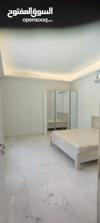 للايجار فيلا فخمة جديده كلياً  5 غرف و المرافق - Brand New Villa For Rent 5 BHK with Facility