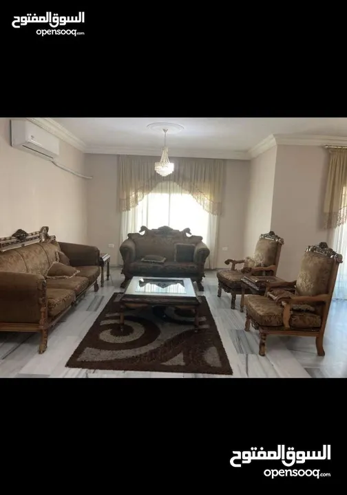 طقم كنب مستعمل بحاله جيده للبيع