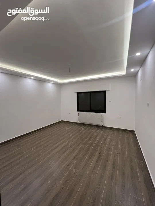 شقق مميزة مساحة 190 متر للبيع في شارع الحرية خلف دائرة اراضي جنوب عمان