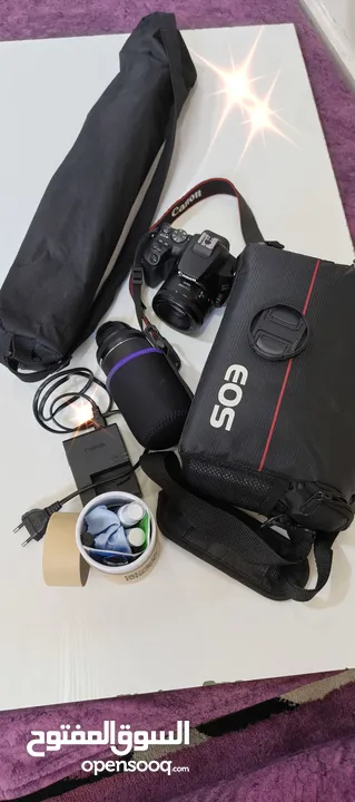 كاميرا كانون camera canon 250d مابتفرق عن الجديد ابدا الا انها مطلعة من كرتونتها