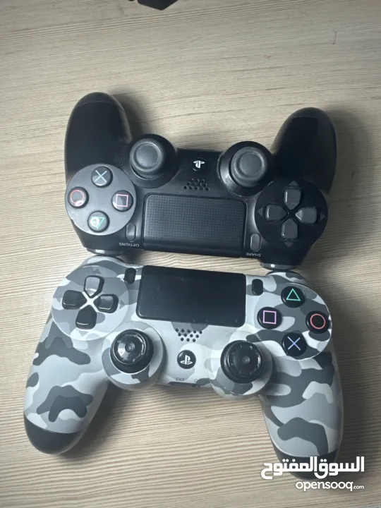 سنة الشراء 2019 Ps4 pro for sale استخدام سنتين فقط