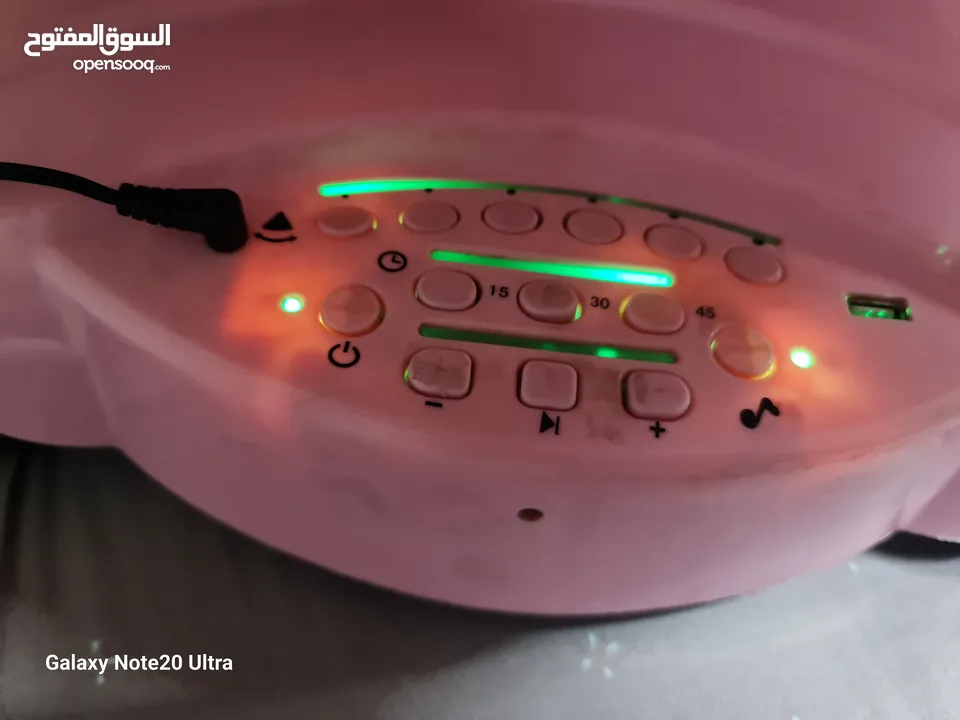 تخت بيبي هزاز  حركات  في موسيقى بركب عليه فلاشه وبنشبك عليه بلوتوث  بحالة الوكاله للبيع