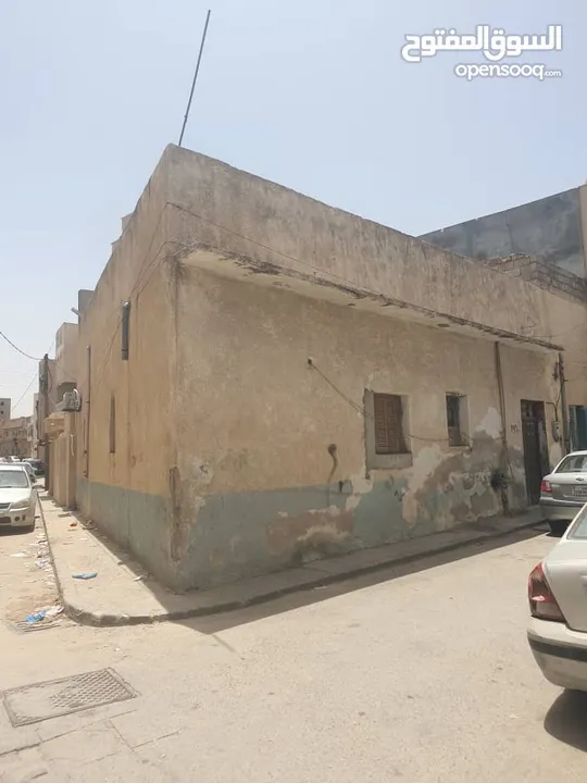 أرض سكنية للبيع في مدينة طرابلس منطقة السبعة داخل المخطط طريق أربع شوارع سيمافرو قبل جامع التوبة