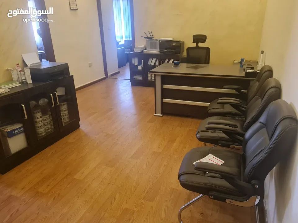 أثاث مكتبي مستعمل للبيع