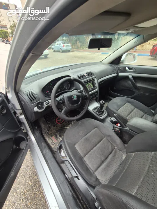 اوكتافيا ستيشن 2012 ترخيص 2012 مطور 1600 ديزل