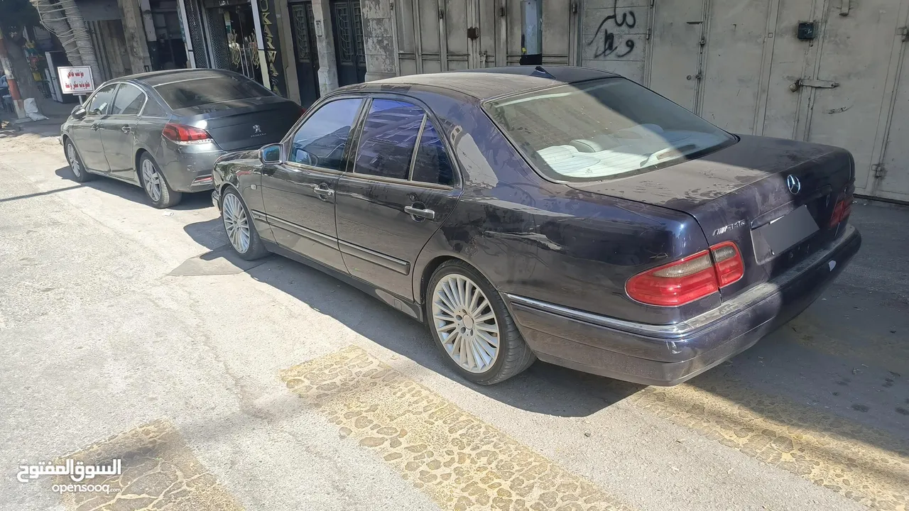 مرسيدس E230