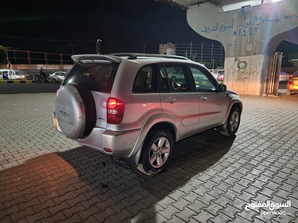 تويوتا راف RAV4..موديل 2005