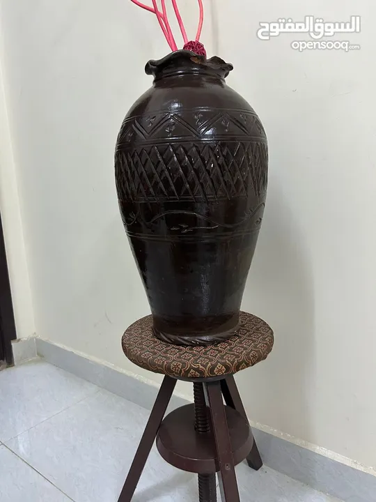 flower vase with stand/ مزهرية زهور مع حامل