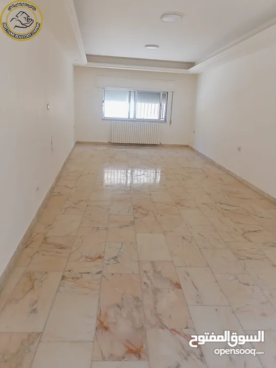 شقة مميزة للبيع في عبدون الشمالي  - خلف المركز العربي 225م مع حديقة وترسات 210م بسعر مغري