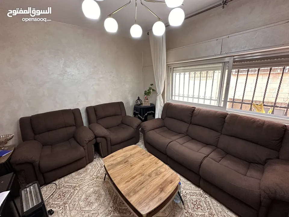 فرصة لا تُفوت! شقة مفروشة للبيع في أم الشرايط – موقع مميز وخدمات متكاملة
