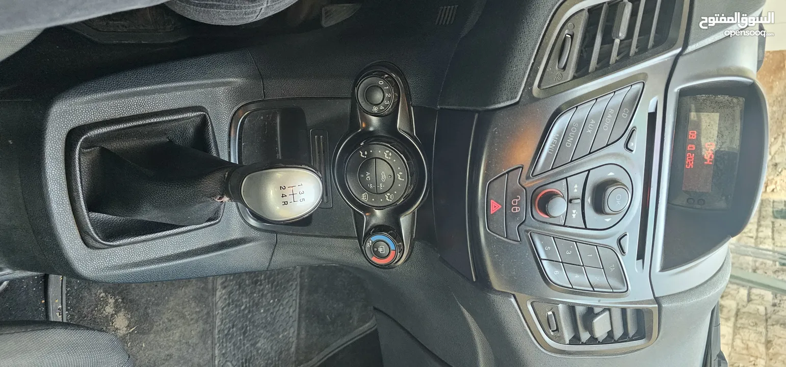 فورد فيستا للبيع