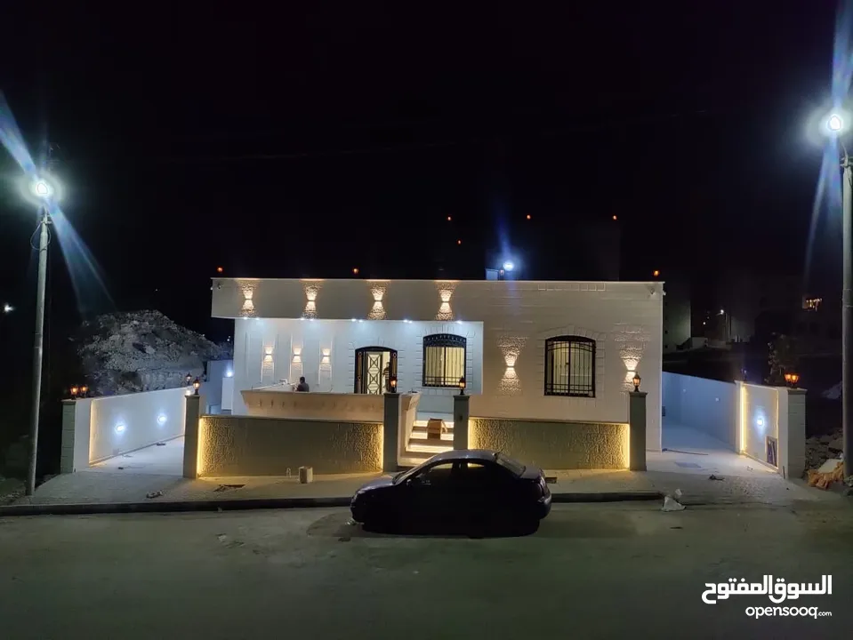 المهندس ايمن صافي  تنفيذ كافة أعمال  مقاولات الابنية والتشطيب الداخلي و التمديدات الكهربائية