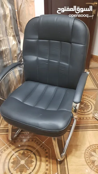 عفش محل للبيع مع متفرقات