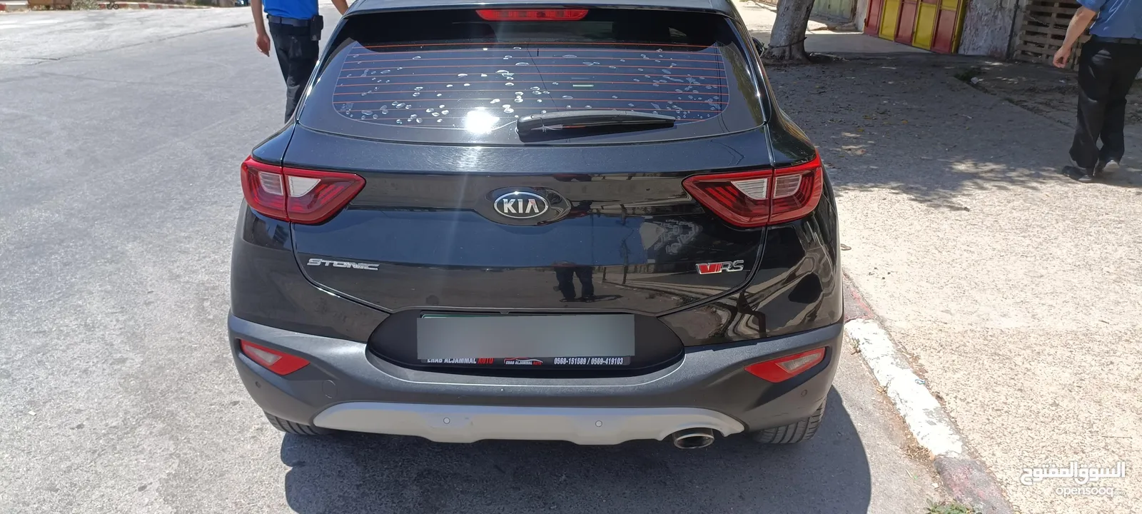كيا ستونيك 2018 أسود فل الفل - فتحة سقف  Kia Stonic - Full option