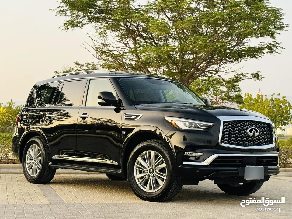 انفنتي QX80 2018 بنظافة مميزة ممشى قليل