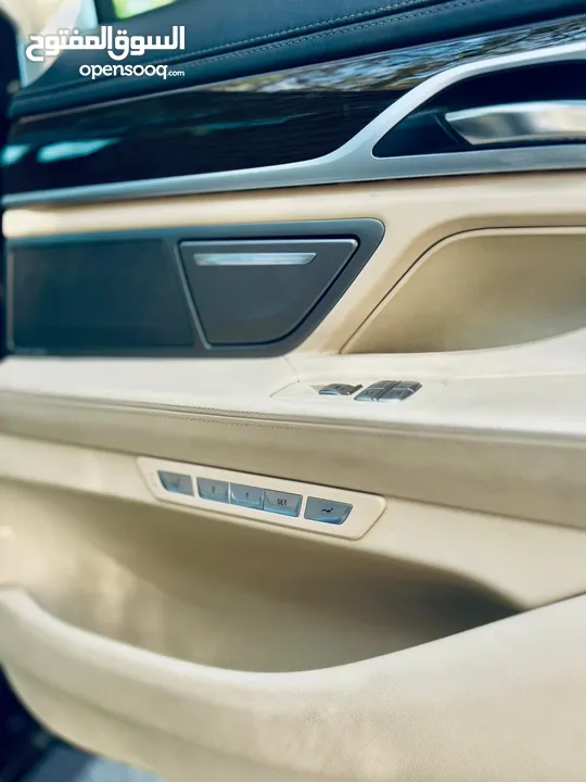 BMW 740i///2016  السيارة  فل الفل اضافات  فحص نخب نخب  بي ام دبليو