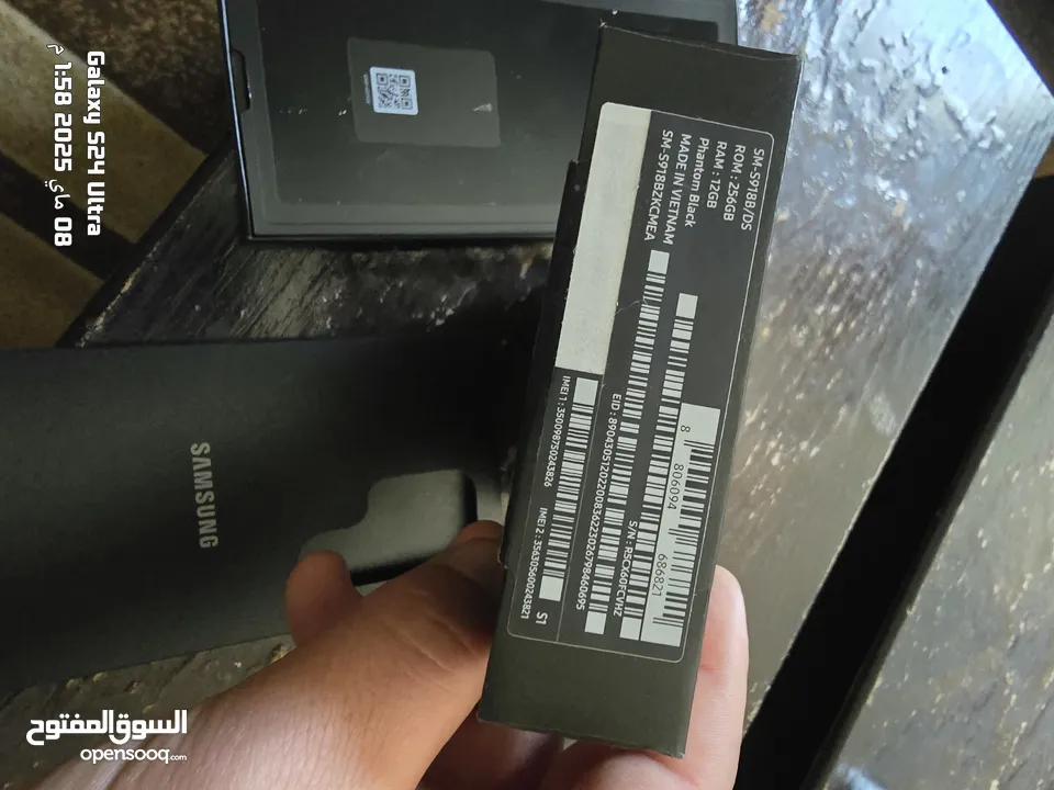 جهاز جالكسي s23ultra 256 مع 12 رام بحالة ممتازة شبه جديد شرق اوسط استعمال بنت يعني الجهاز نضيف جدا