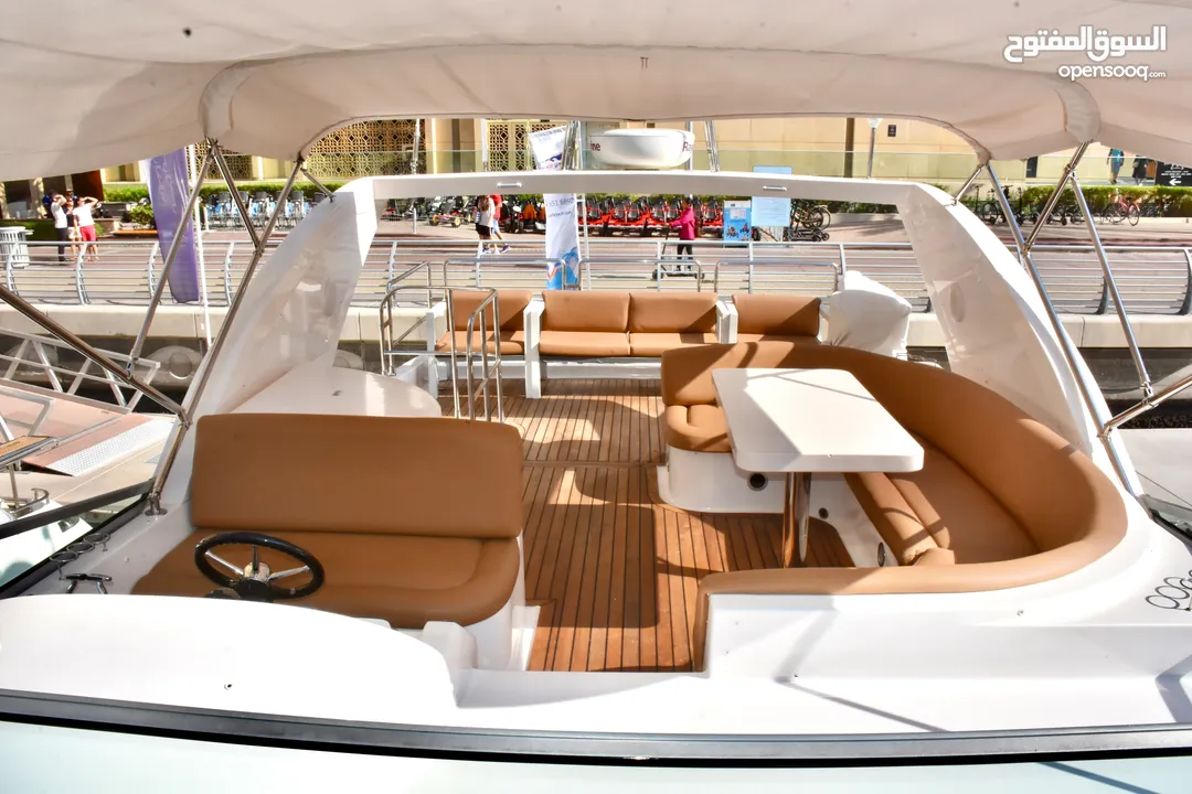 شركة تاجير يخوت في دبي مارينا مول للبيع