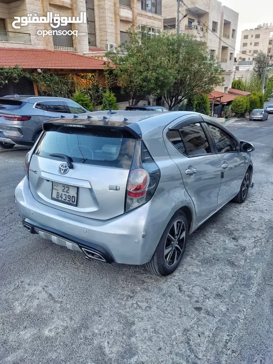 تويوتا بريوس س Toyota prius c للبيع