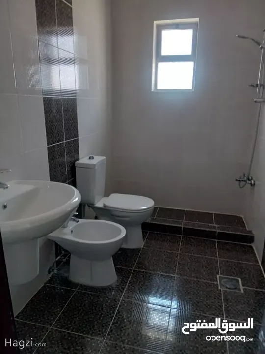 شقه مميزه طابق ارضي كبيره للبيع في اسكان المهندسين اخر حي الصحابه ( Property ID : 30324 )