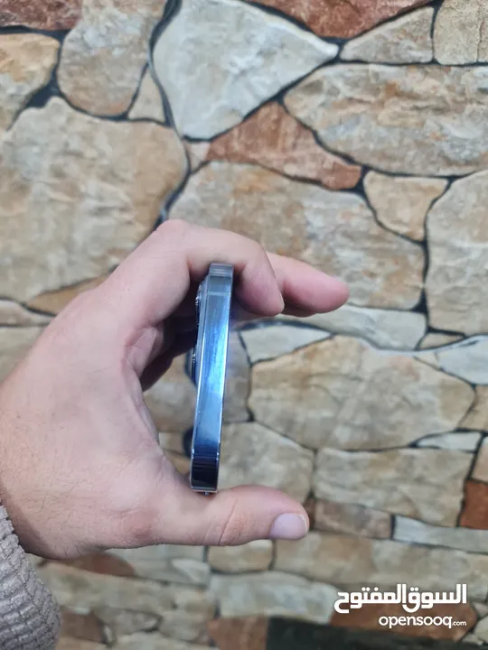 iPhone 13 pro 256 بحالة ممتازة بسعر مميز