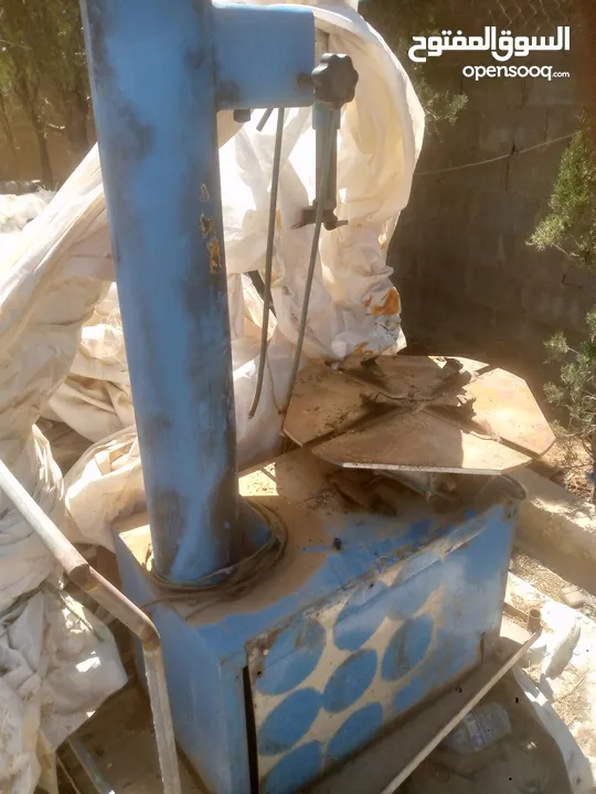 عده محل بناشر بحاله جيده