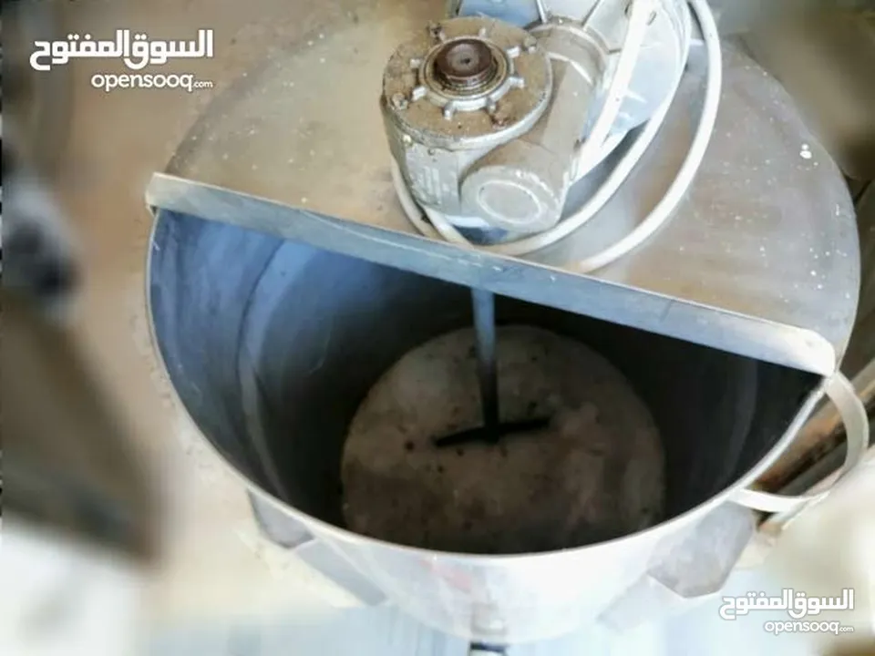 خلاط لصنع المنظفات للبيع مستعمل استعمال خفيف بسعر جيد لا تفوتك الفرصة للجادين فقط